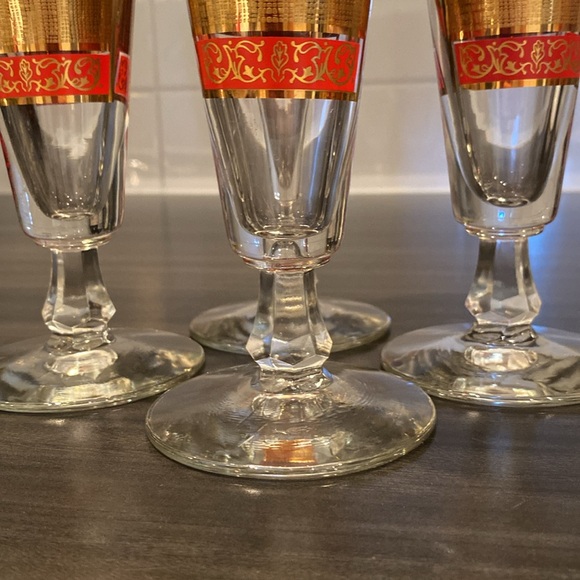 MCM vintage 60’s set of 4 Libbey’s Pilsner, beer, footed flutes, red & gold 10oz - Picture 7 of 17